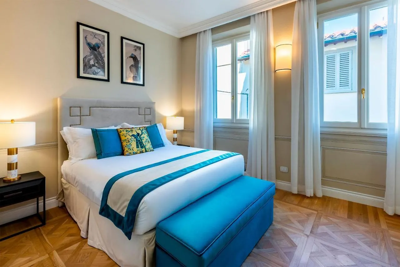 Apartment Genteel Home Via Della Spada Florence Italy